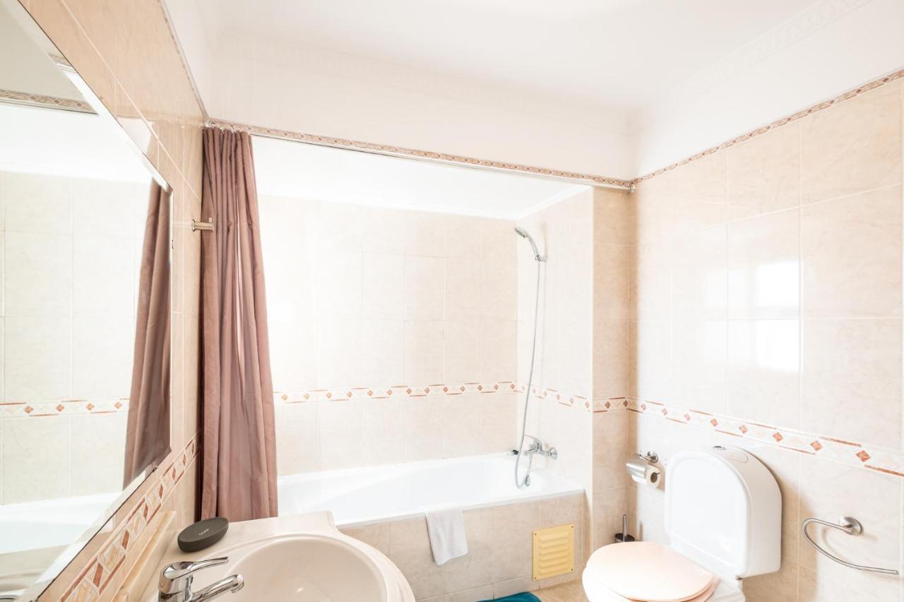 #068 T1 Salgados By Home Holidays Guia  Exteriér fotografie